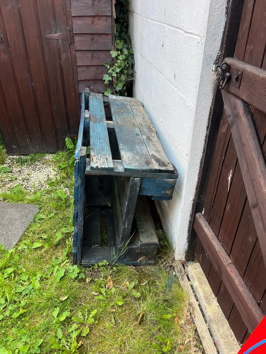 FREE Garden bench and table - Image 3