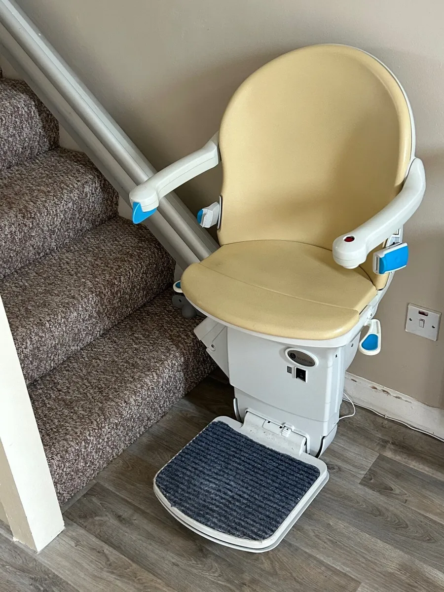 Stair lift - Image 1