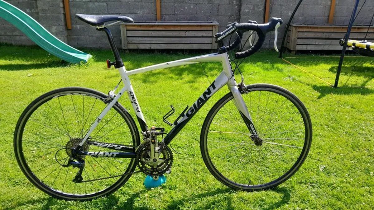Giant Defy - Image 1