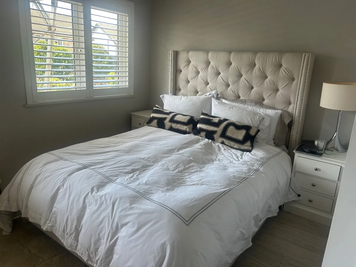 Bed  & mattress - Image 1