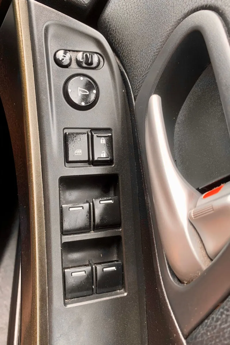 Honda Civic 2013 1.6 I-DTEC new nct 7/26 tax 8/25 - Image 3