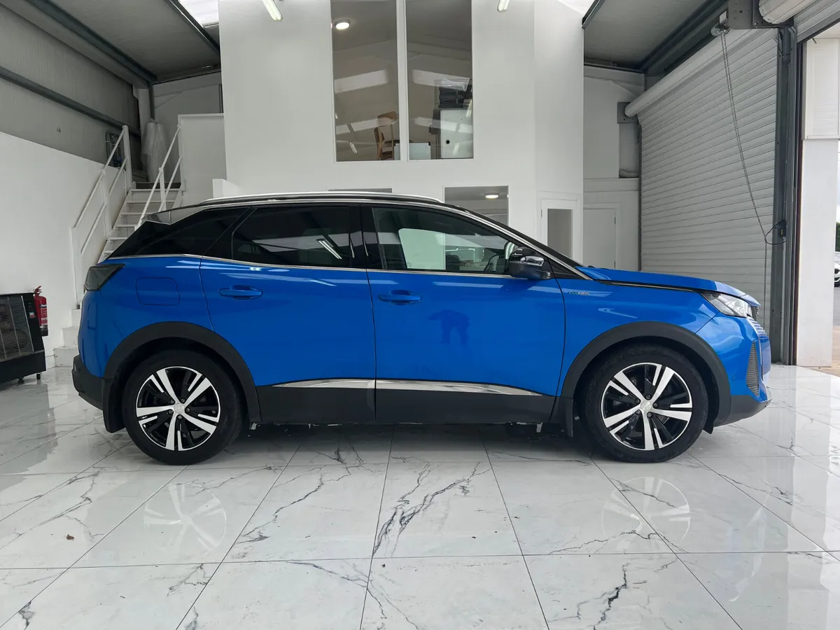 Peugeot 3008 2021 - Image 3