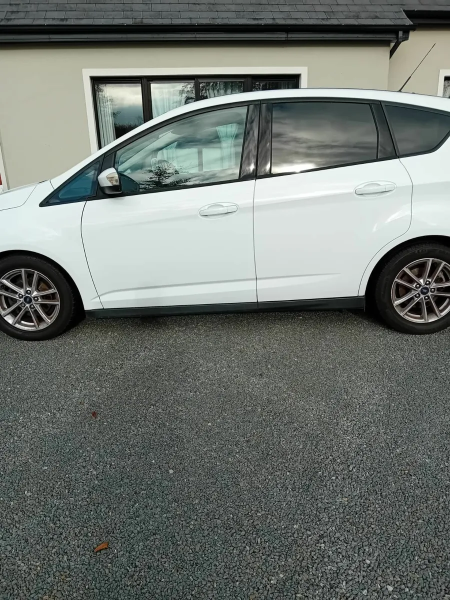 Ford C-Max 2015 - Image 1