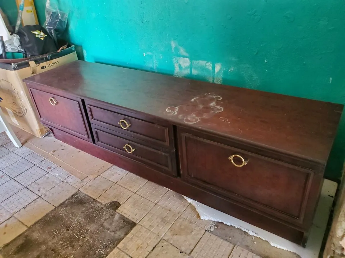 Dresser Cabinet - Image 1