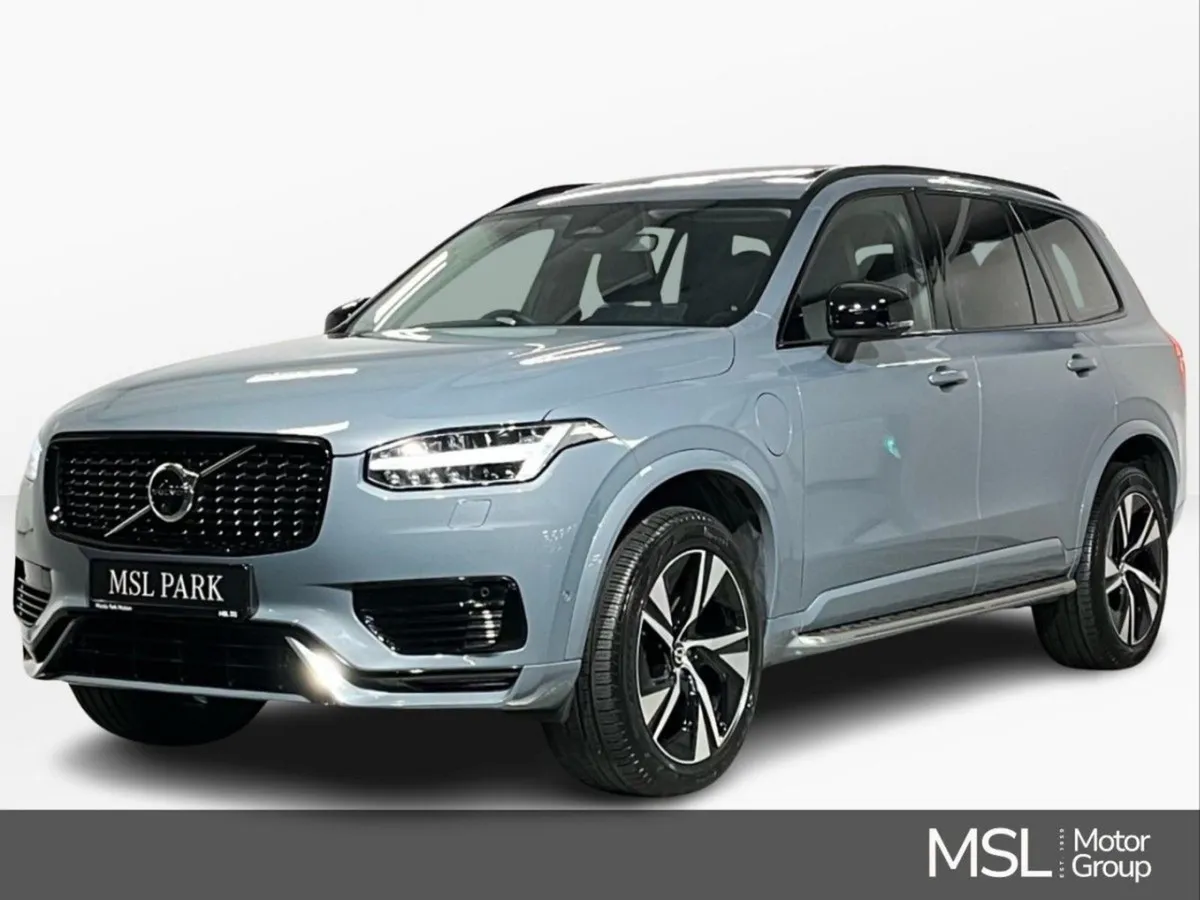 Volvo XC90 T8 Recharge AWD Plus Dark- Side Steps - Image 1