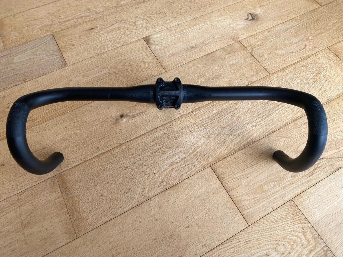 Syncros aero carbon handlebar + Zipp stem - Image 2