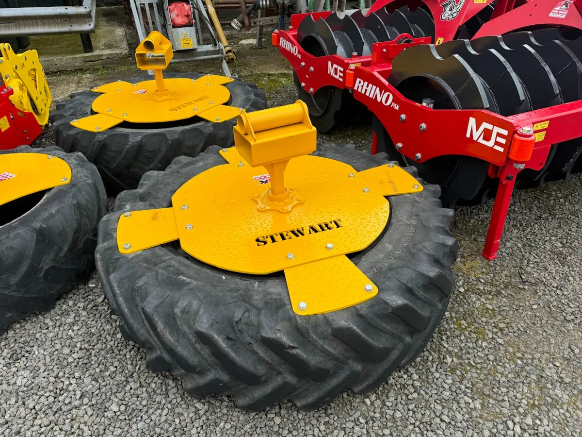 New Stewart 38" Tyre Silage Pusher - Image 1