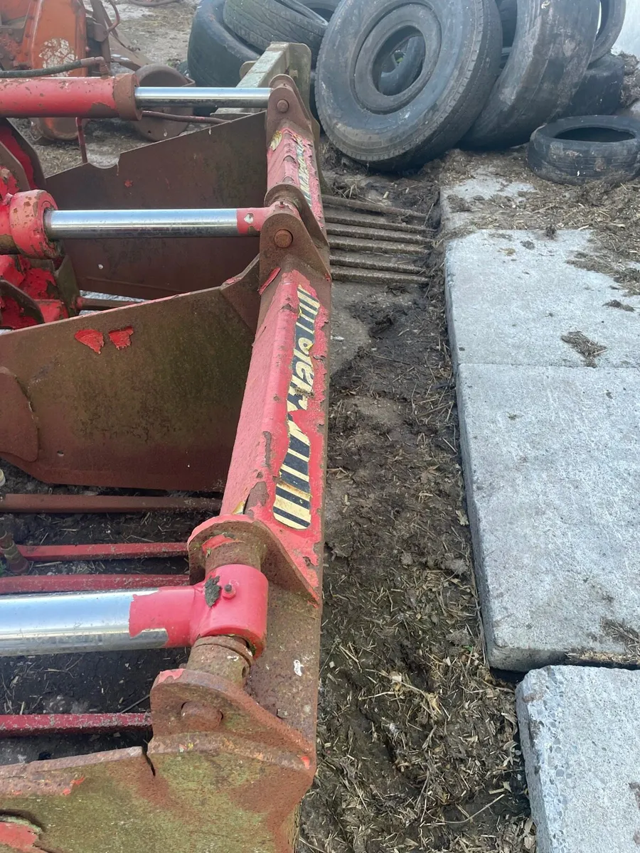 A1 weight box &  shear grab - Image 4