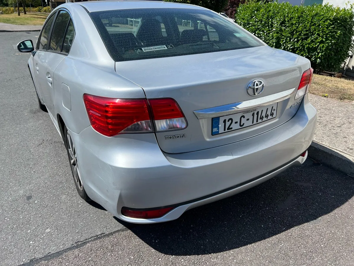 Toyota avensis - Image 3