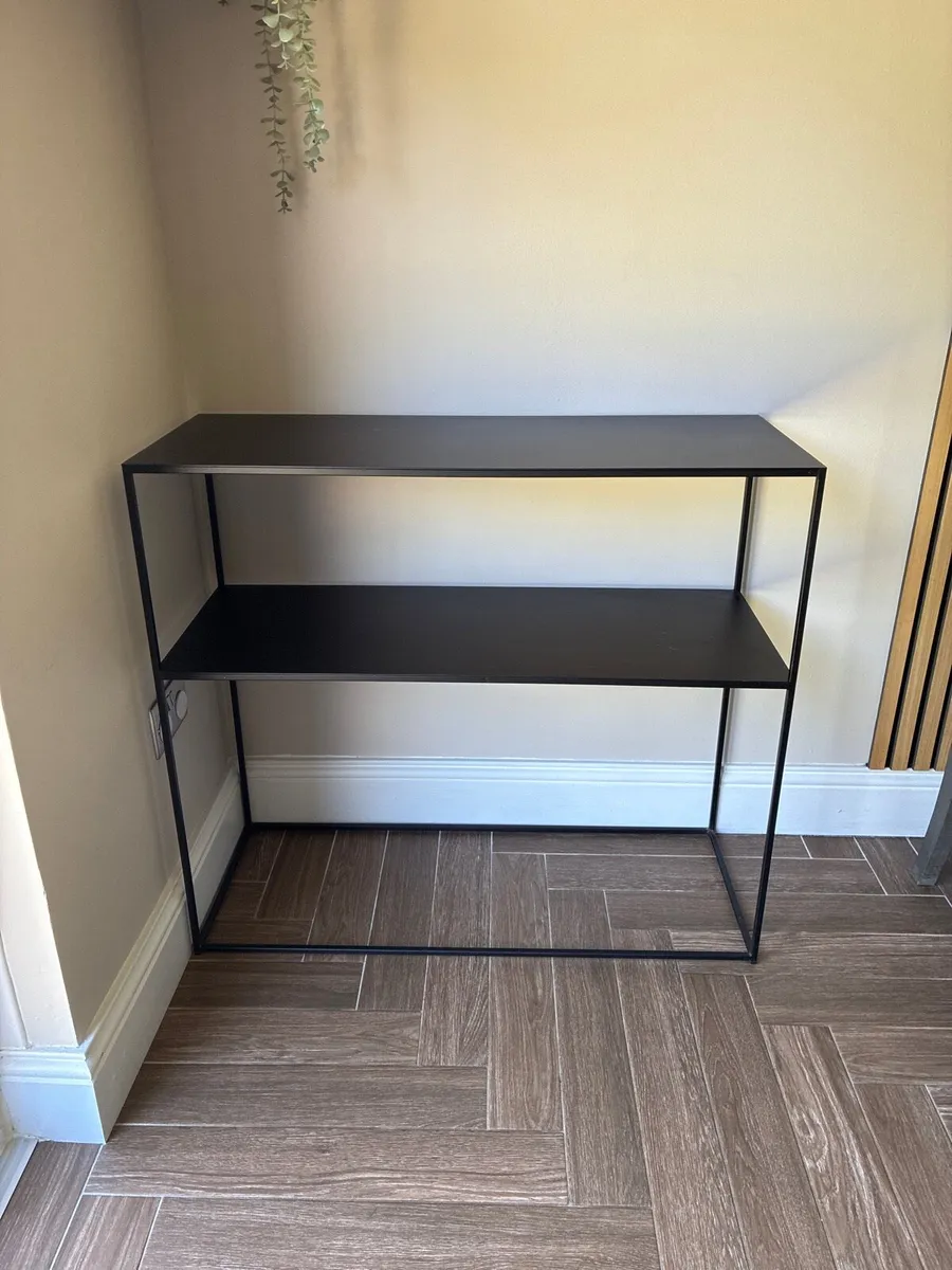 Console table