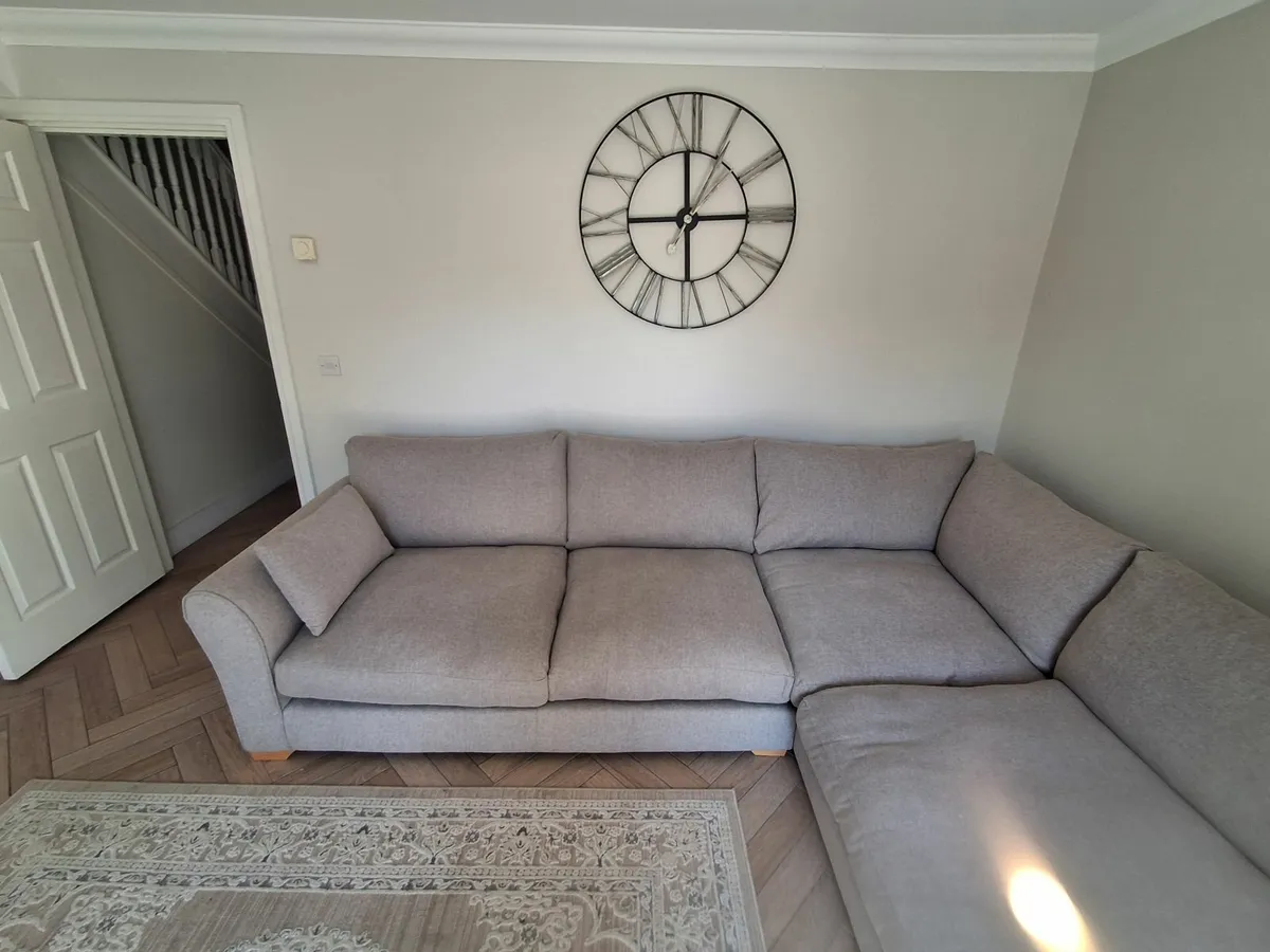 sofa - Image 1