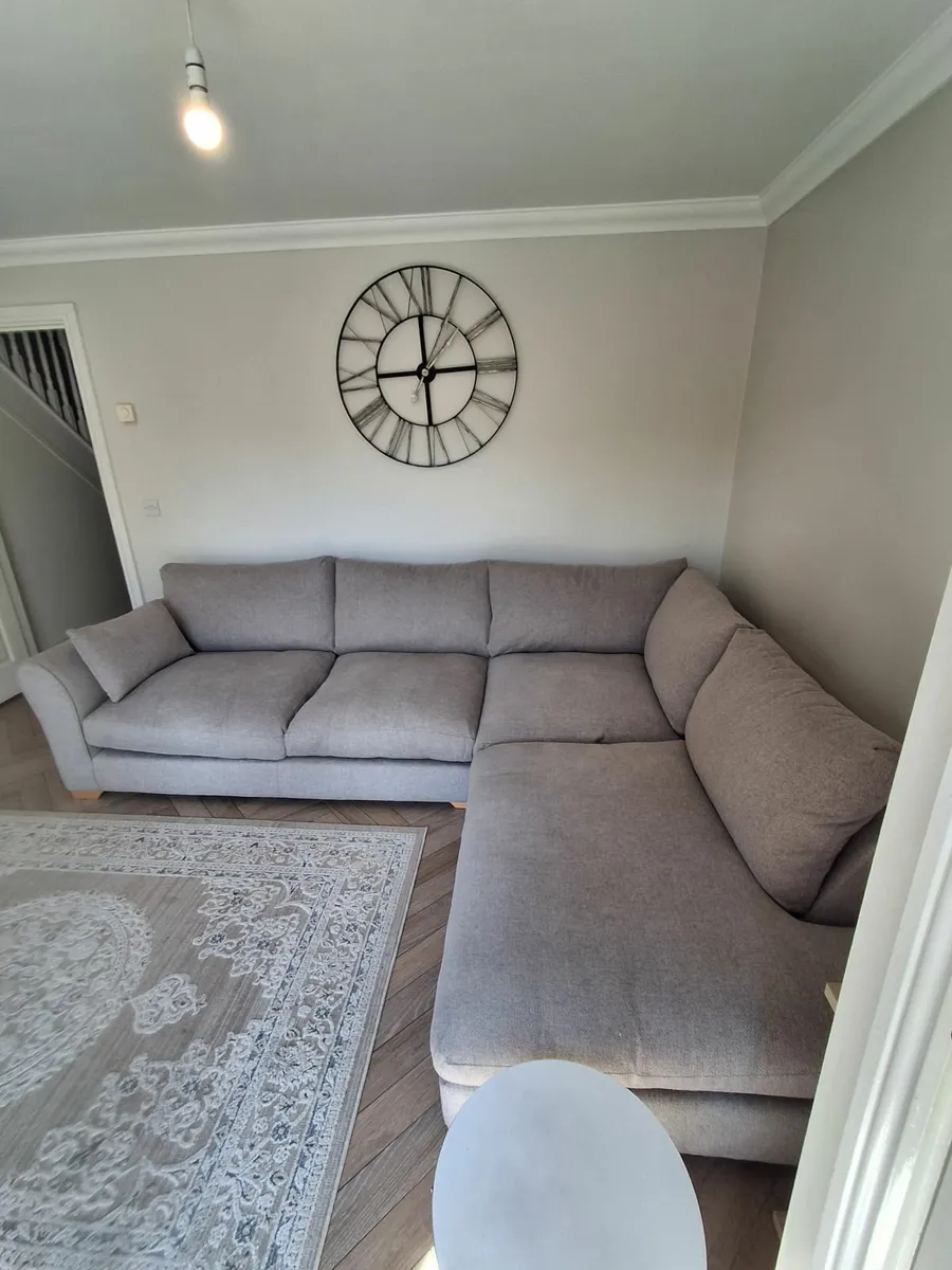 sofa - Image 3