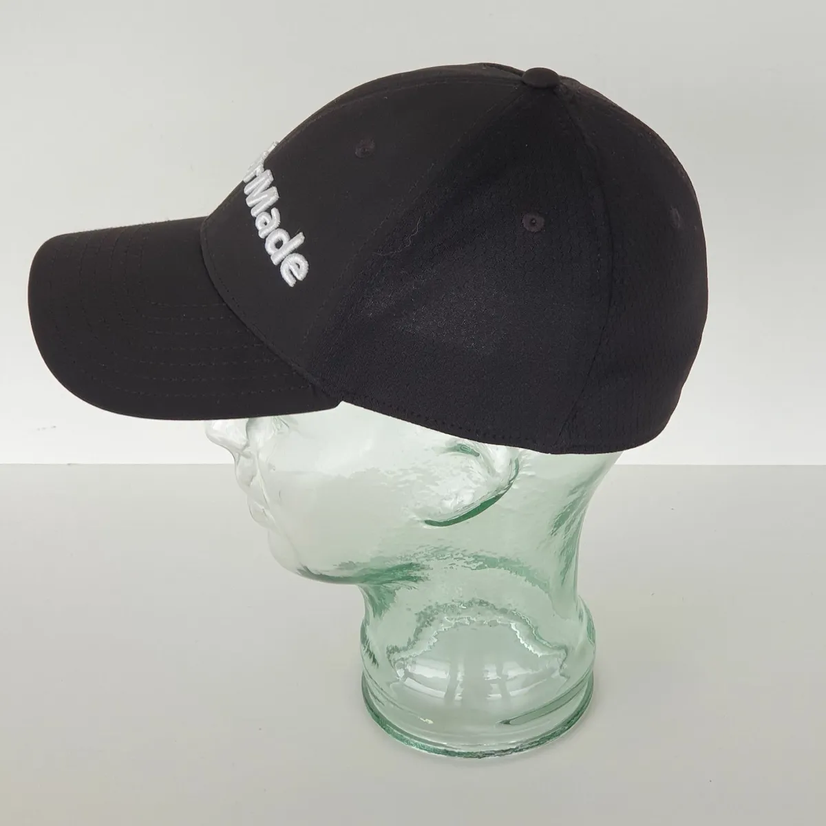 Taylormade black golf cap - Image 2