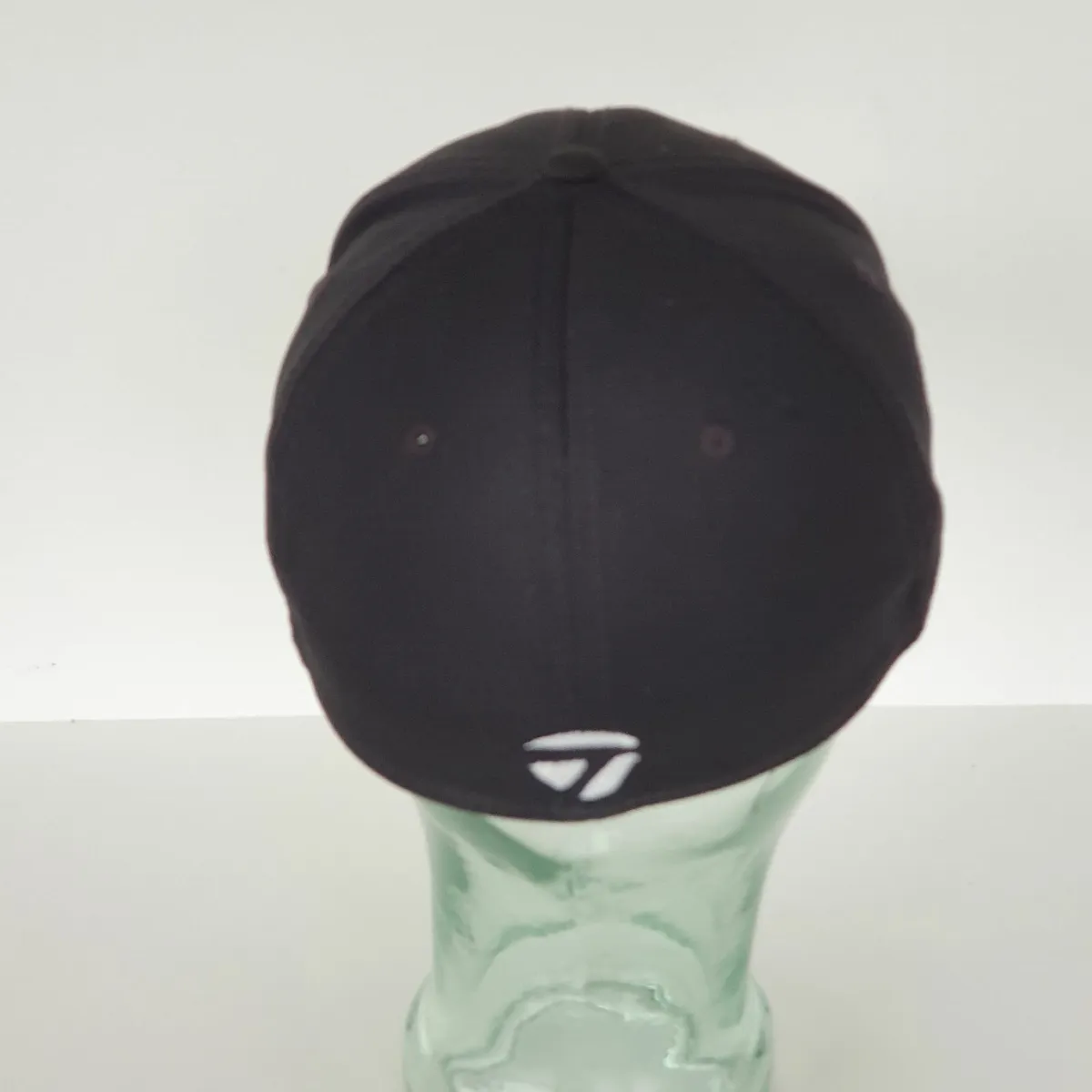 Taylormade black golf cap - Image 3