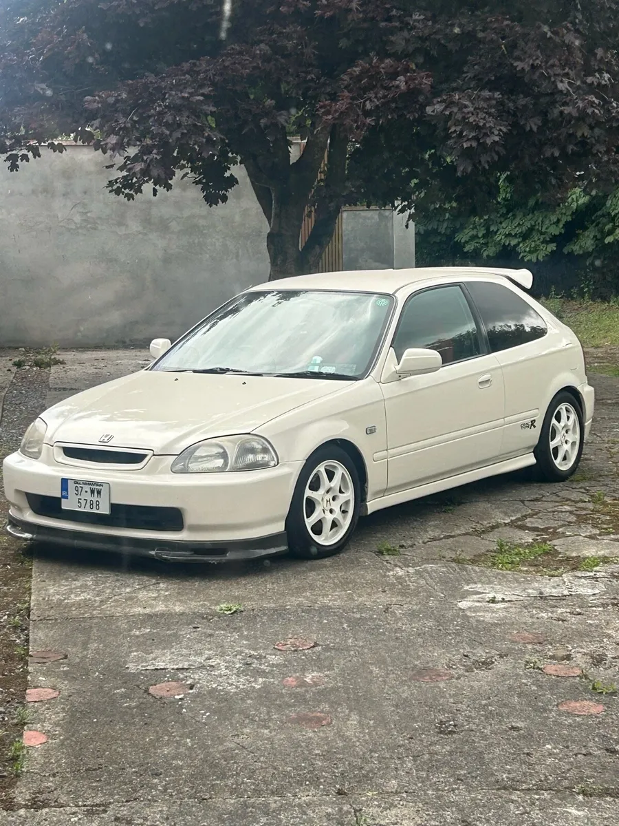 WANTED Imola Red e53 X5 - Image 2