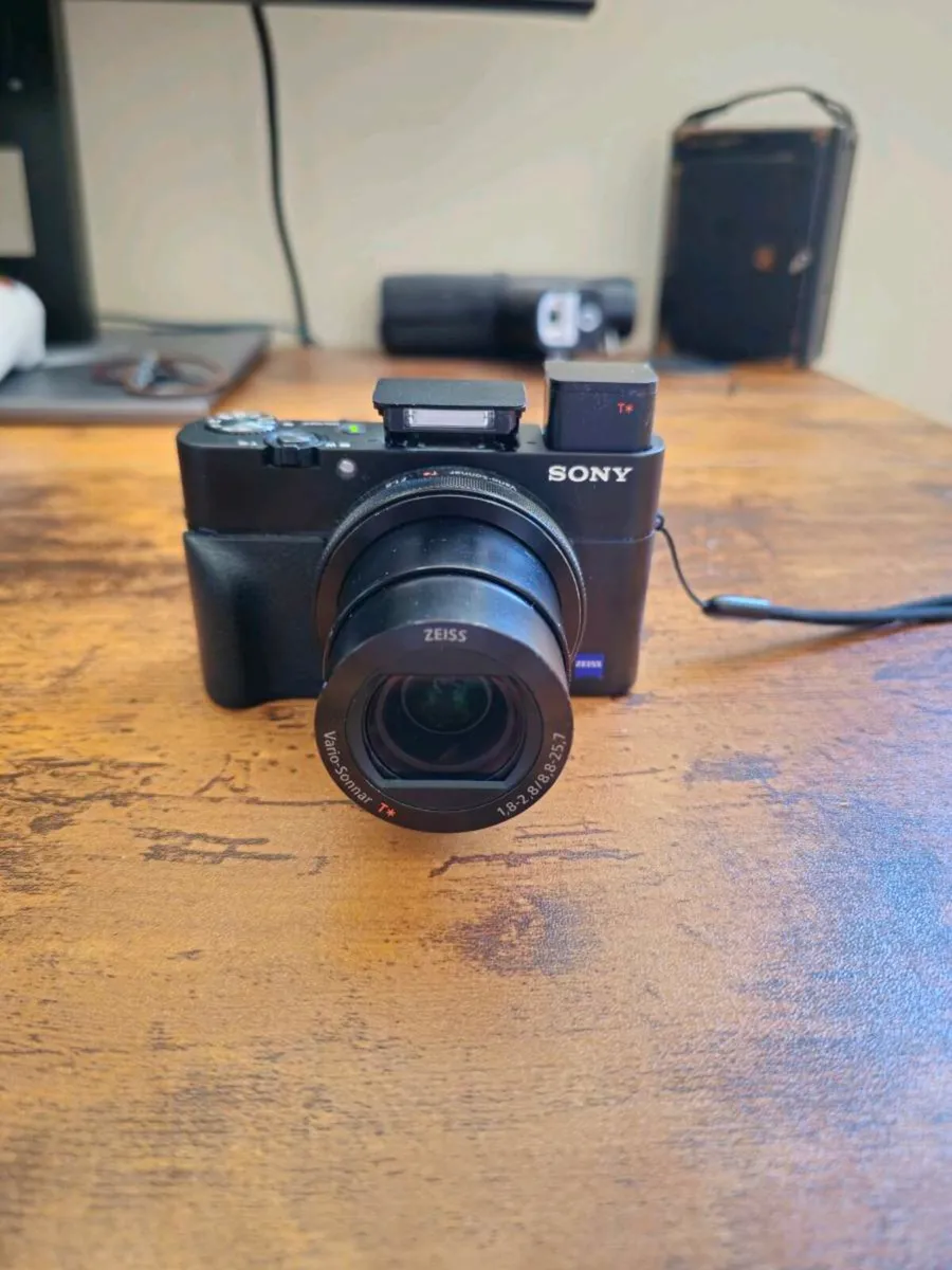 Sony Rx100 Va Digital Camera - Image 2
