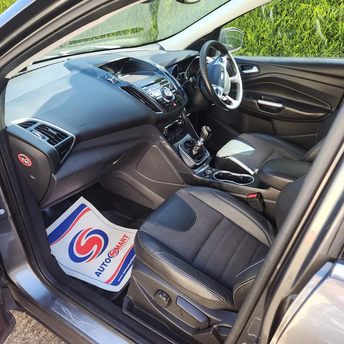 Ford Kuga 2015 Titanium - Image 4