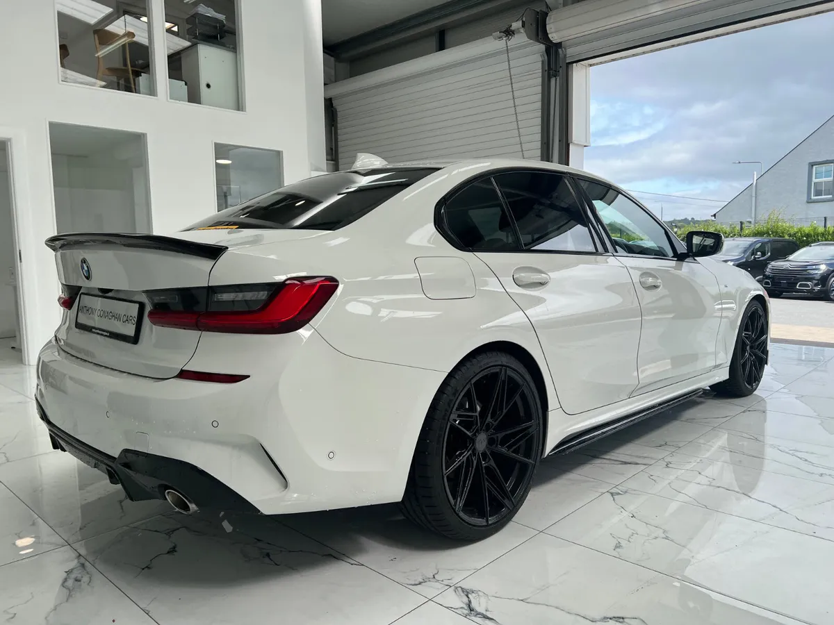 BMW 3-Series 2021 318d  M-Sport - Image 4