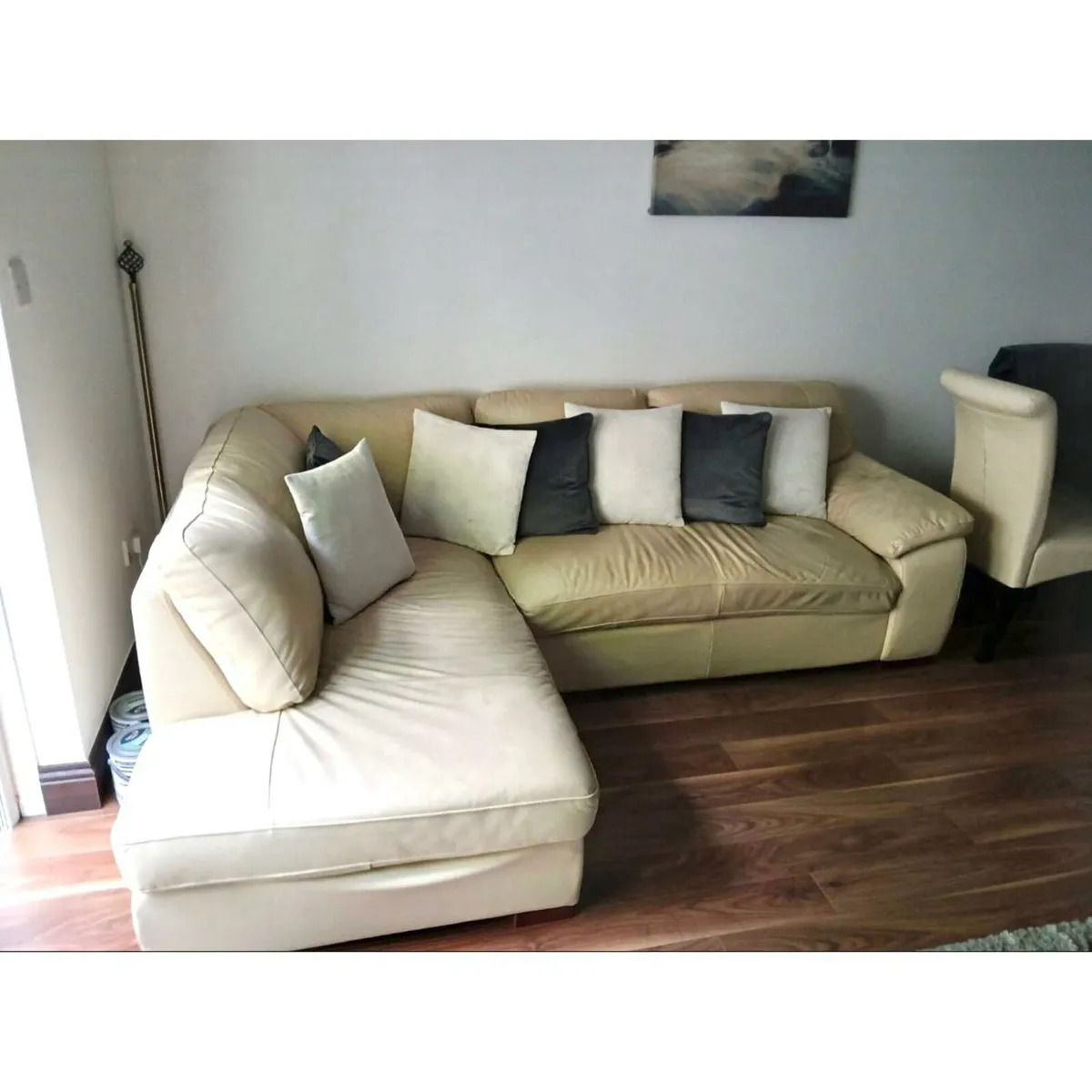 Couch, cream. - Image 2