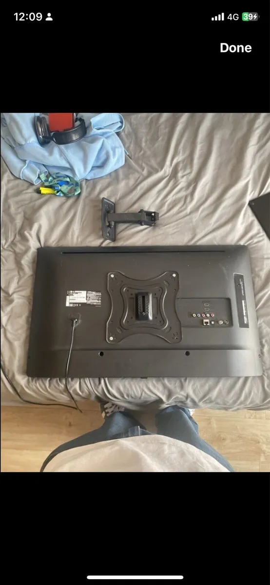 Lg 32inch smart tv - Image 2