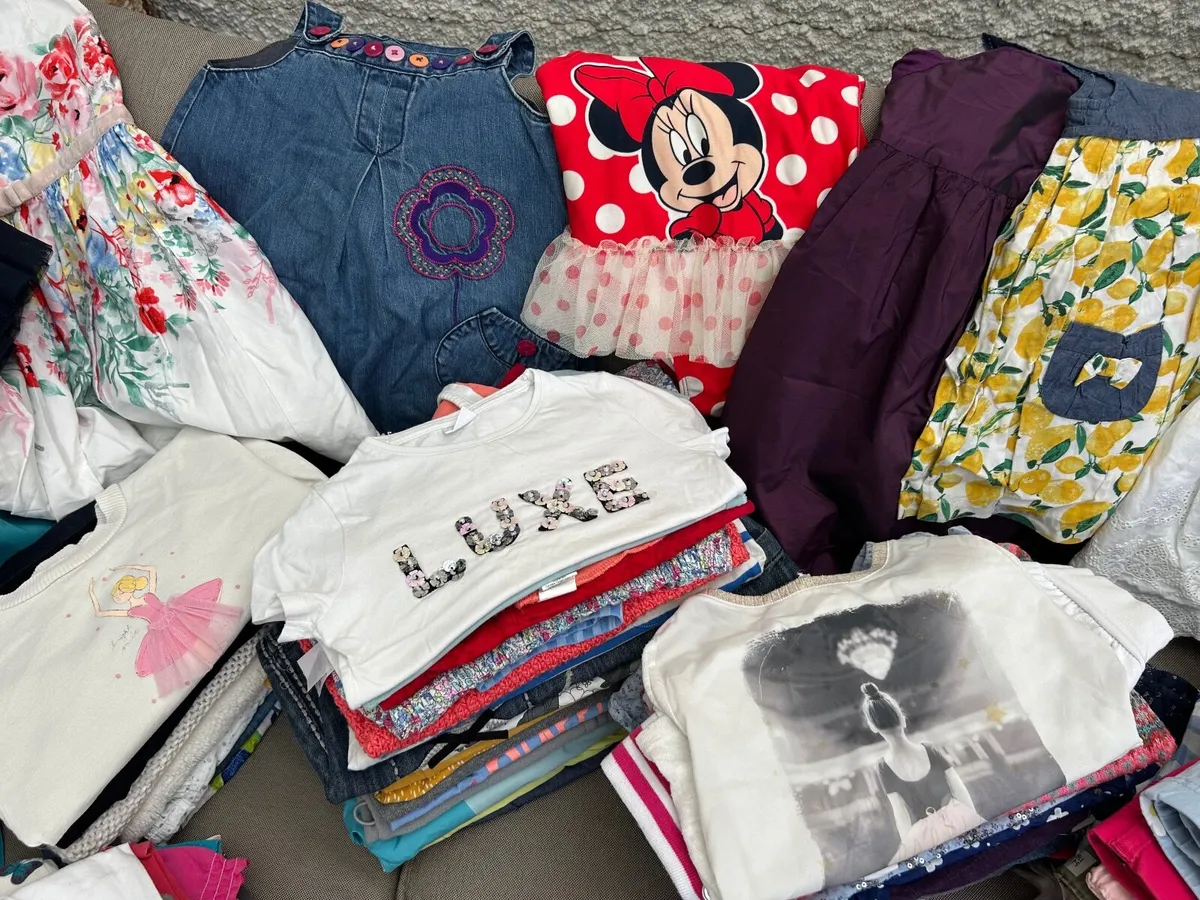 Clothes - Image 4
