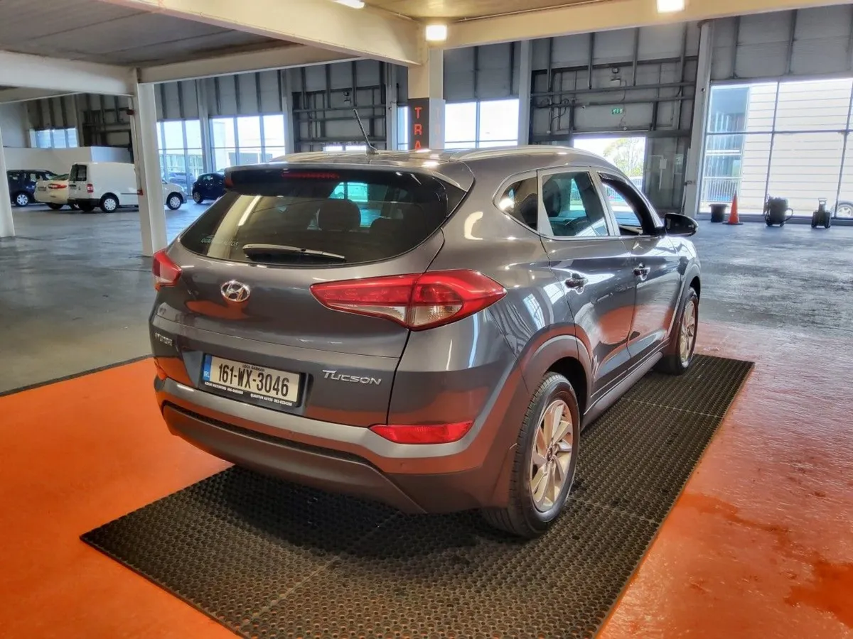 Hyundai Tucson 1.7 D Comfort Plus - Image 3