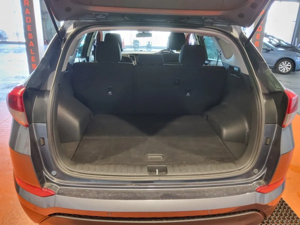 Hyundai Tucson 1.7 D Comfort Plus - Image 4