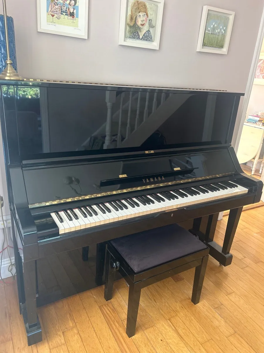Yamaha piano - Image 1