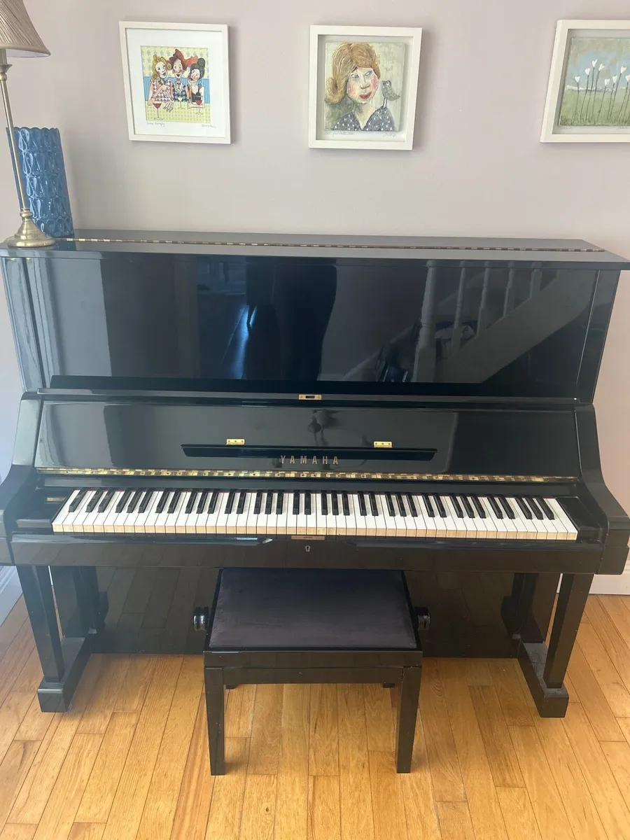 Yamaha piano - Image 2