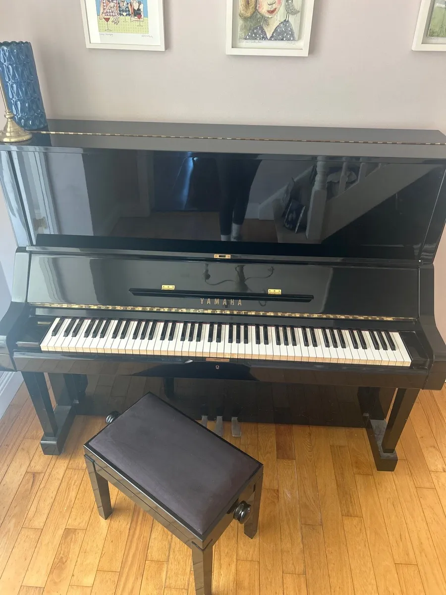 Yamaha piano - Image 3