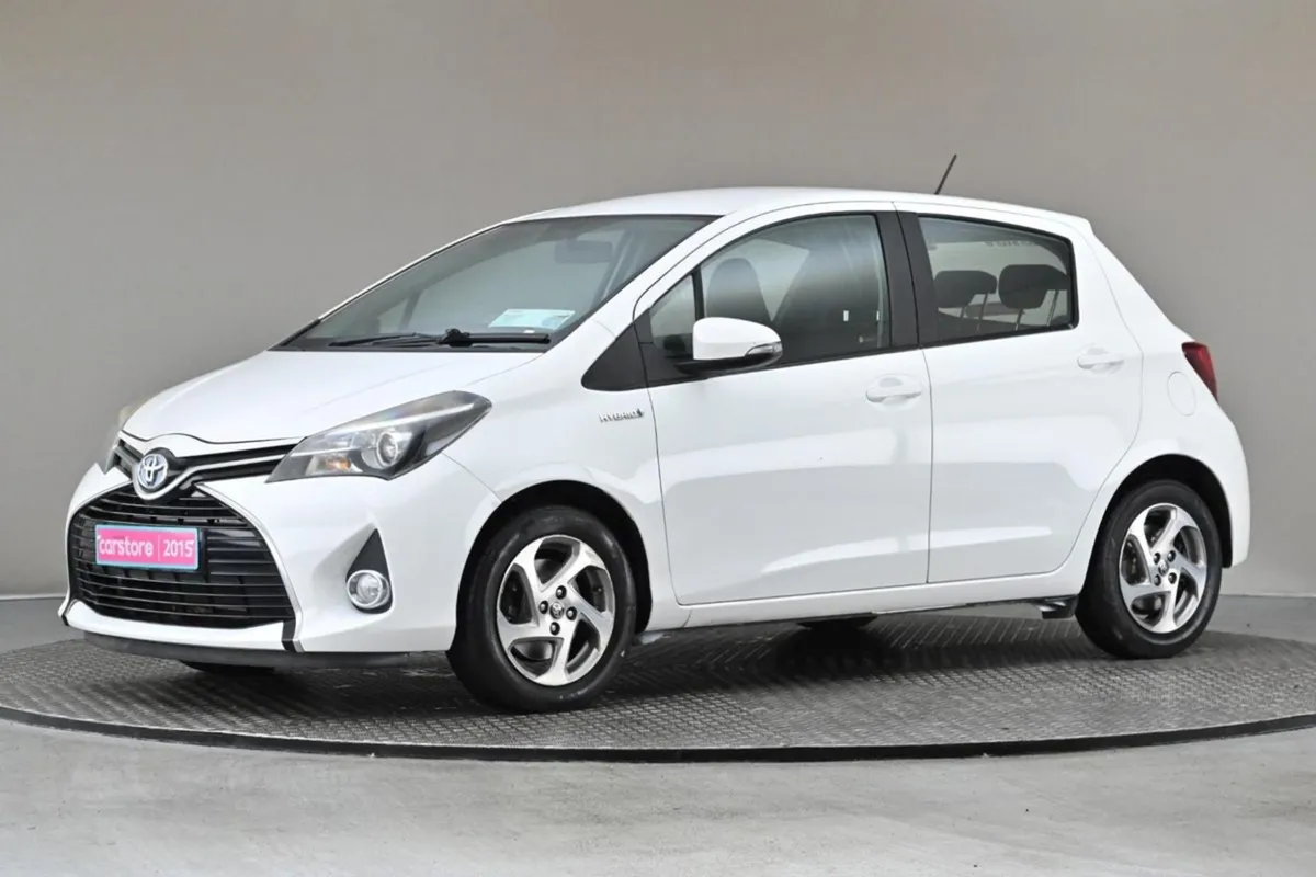 Toyota Yaris Icon CVT Hybrid  reverse Cam - Image 4