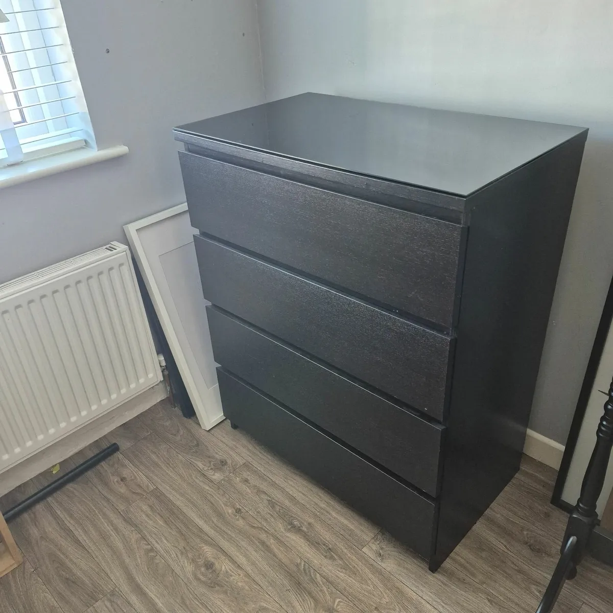 Chest of drawers - Image 1