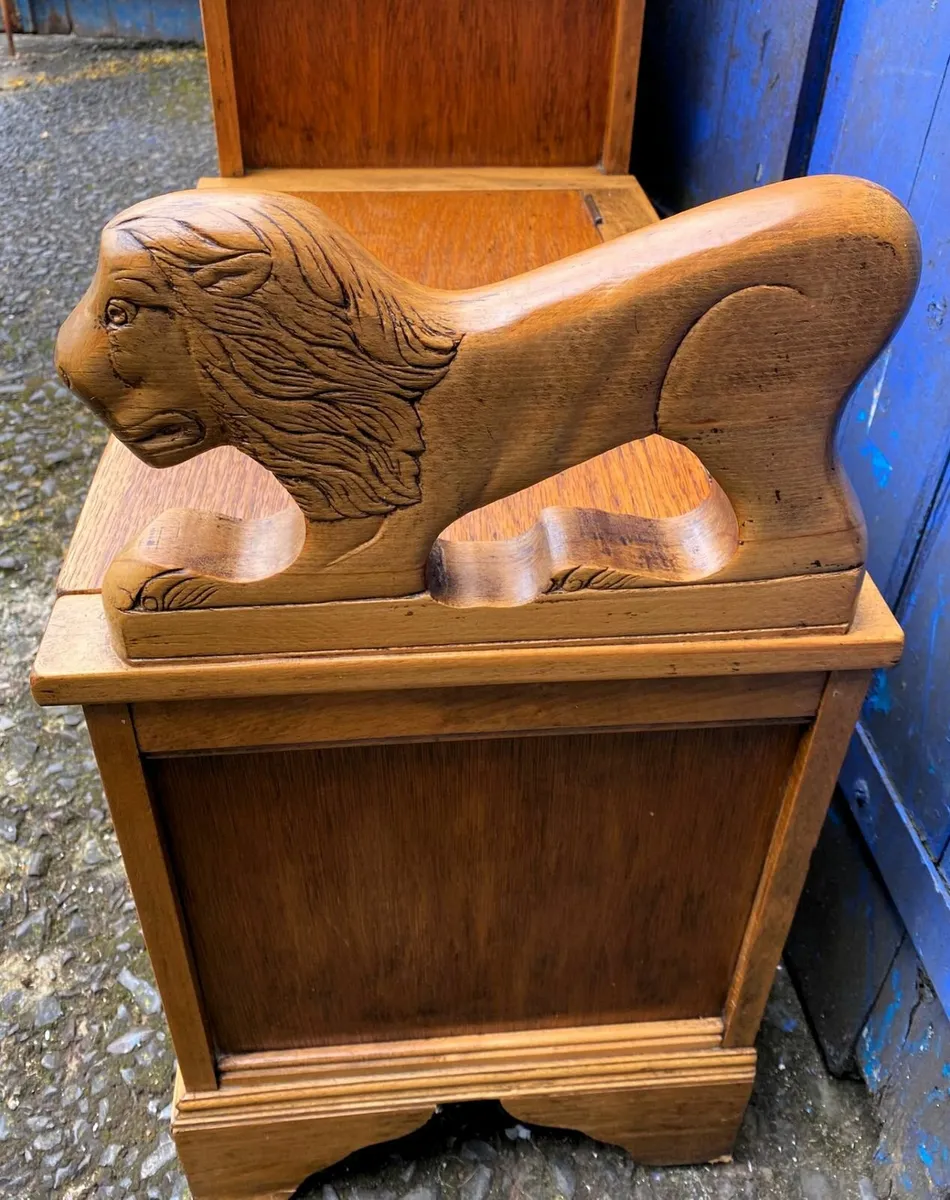 Oak Storage Bench - Image 3