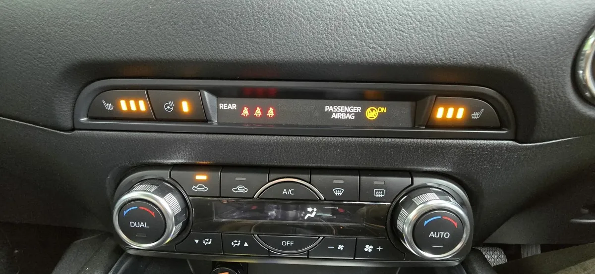 Mazda CX-5 AWD 2.2d (175ps) platinum 6AT low Kms - Image 4