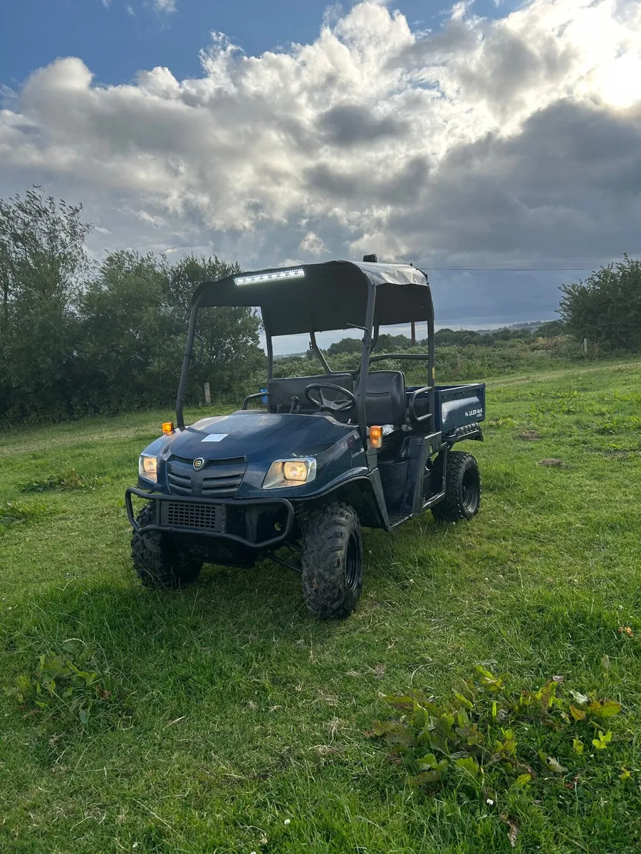 Cushman 4x4 gator 1300 hours - Image 1