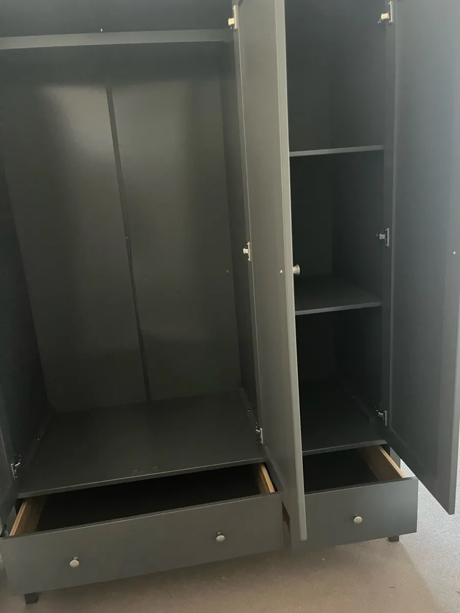 Wardrobe - Image 2