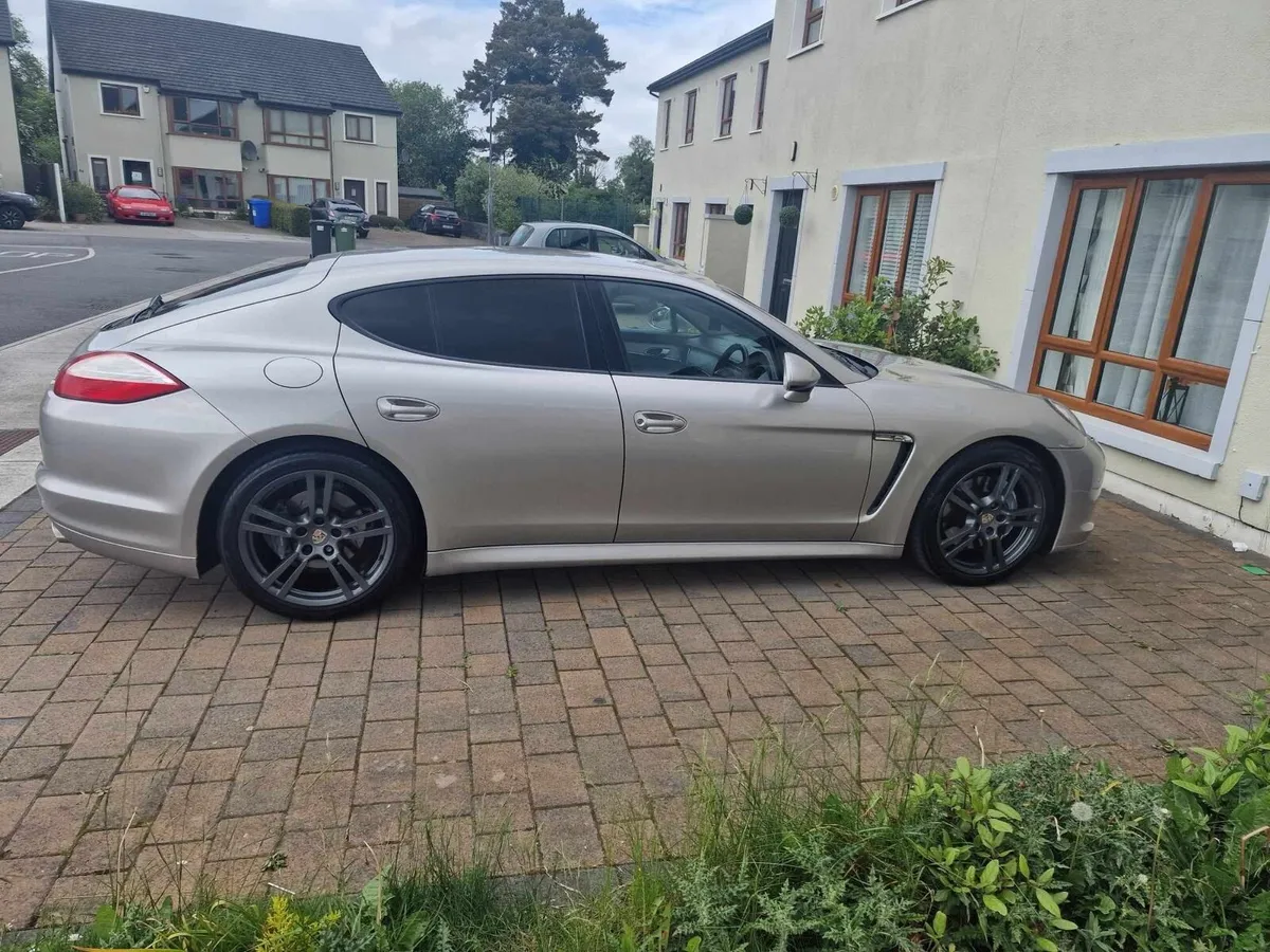 Porche panamera 3.0 DIESEL - Image 3