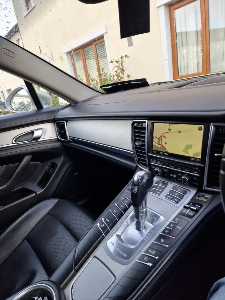 Porche panamera 3.0 DIESEL - Image 4
