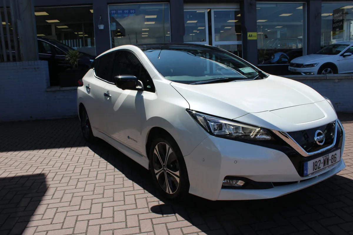 Nissan Leaf 40K EV SVE 2T +PRO PILOT PARK // IRISH - Image 1