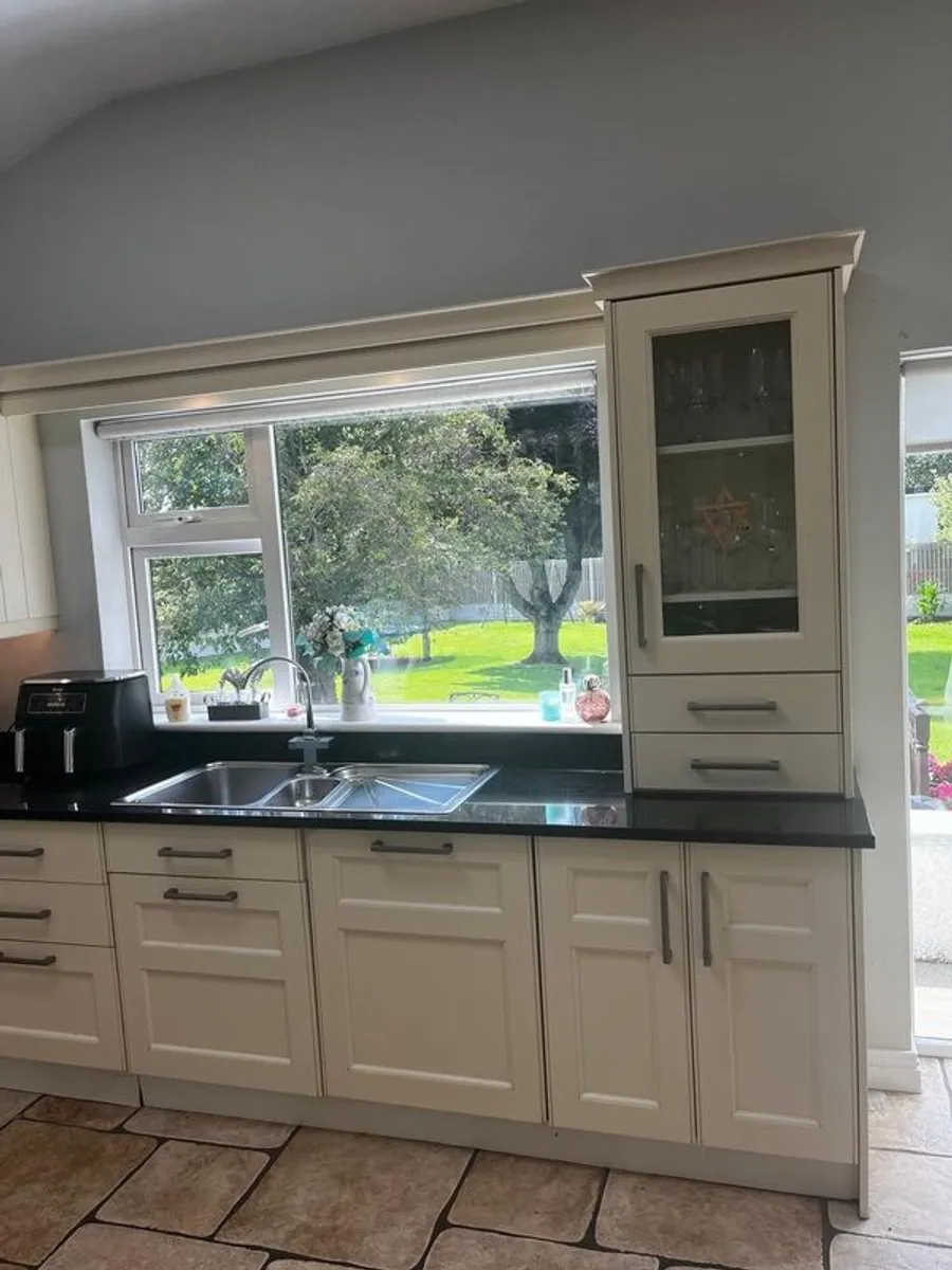 kitchen units - Image 2