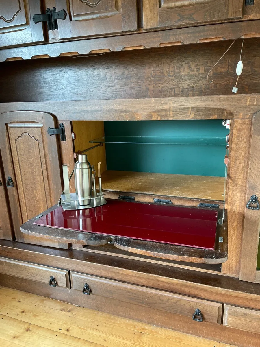 Cabinet - Image 2