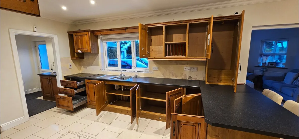Kitchen and pine doors. - Image 1