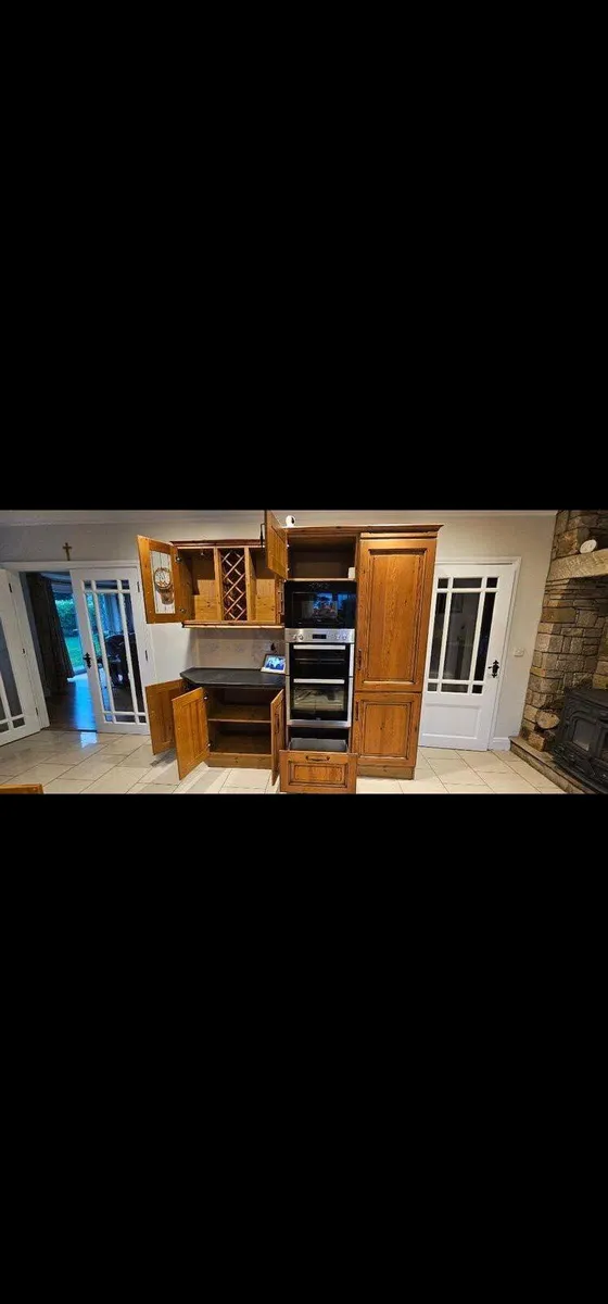 Kitchen and pine doors. - Image 4