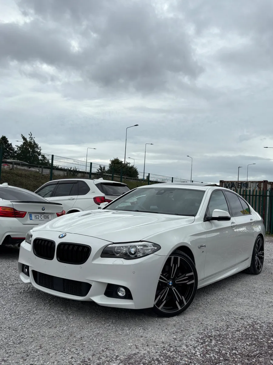BMW 520 i 523i M Sport Sunroof Automatic Low KM - Image 3