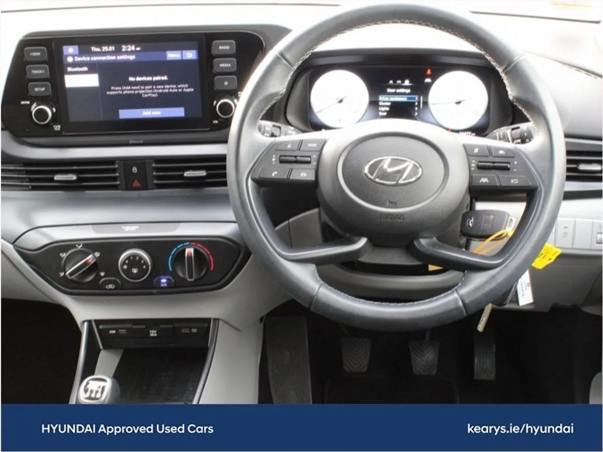 Hyundai i20 1.2 Launch Edition 2 Tone Roof - Image 4