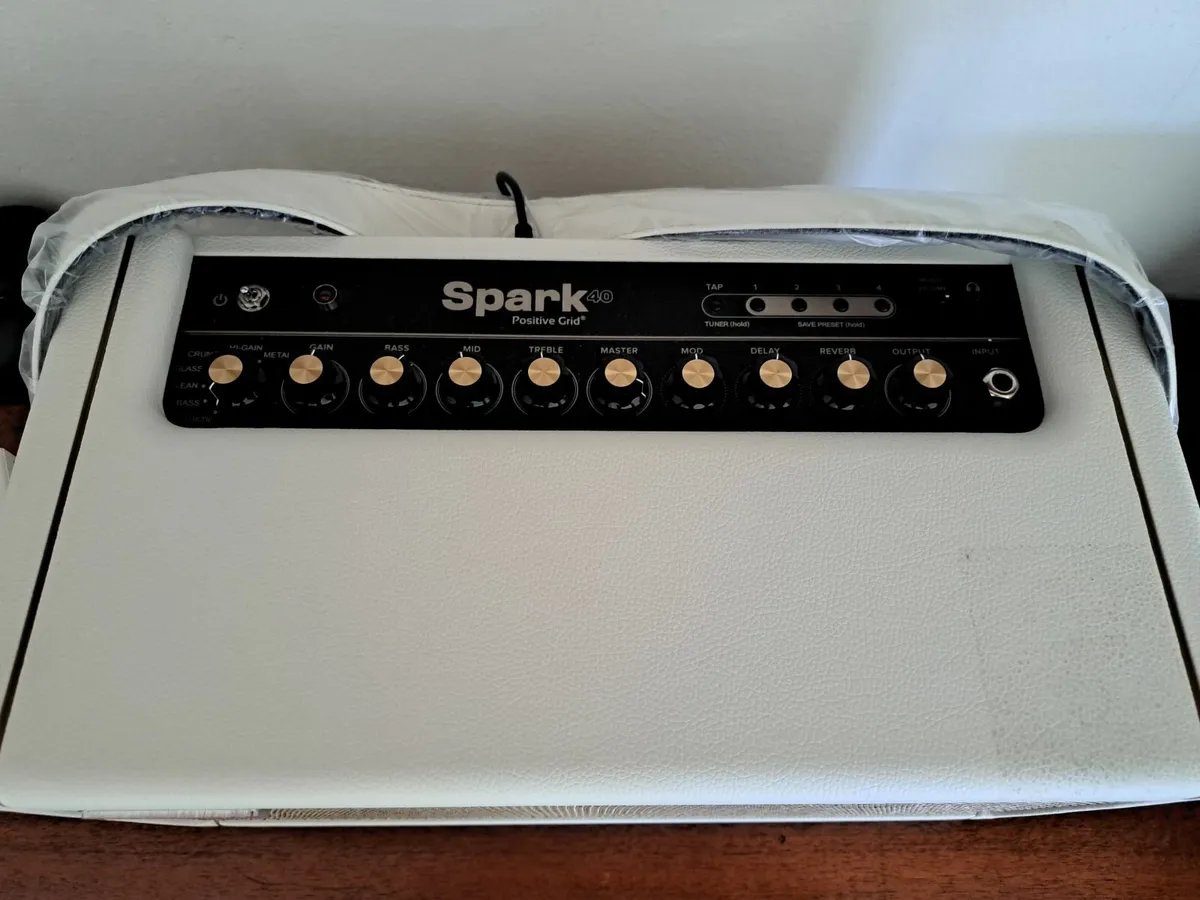 Spark Amp - 40-Watt Smart Guitar Amp & Bluetooth® - Image 2