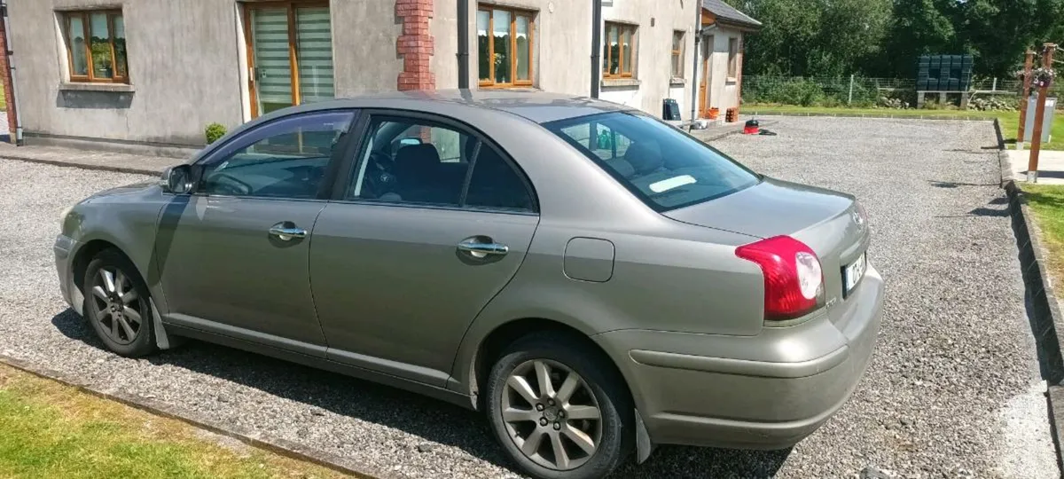 Toyota avensis - Image 1