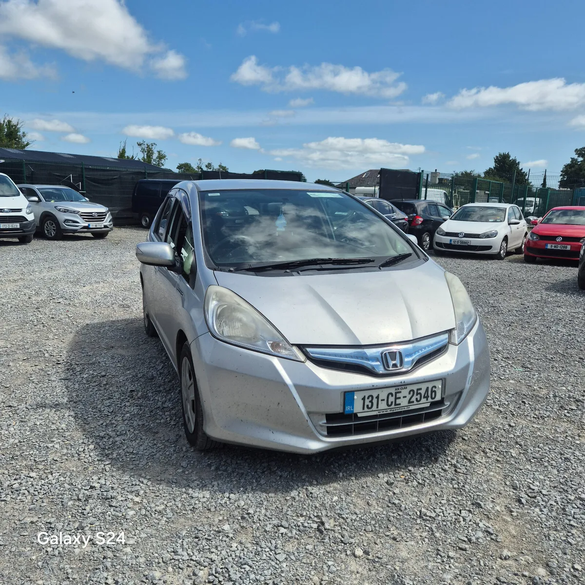 2013 honda fit hybrid automatic - Image 3