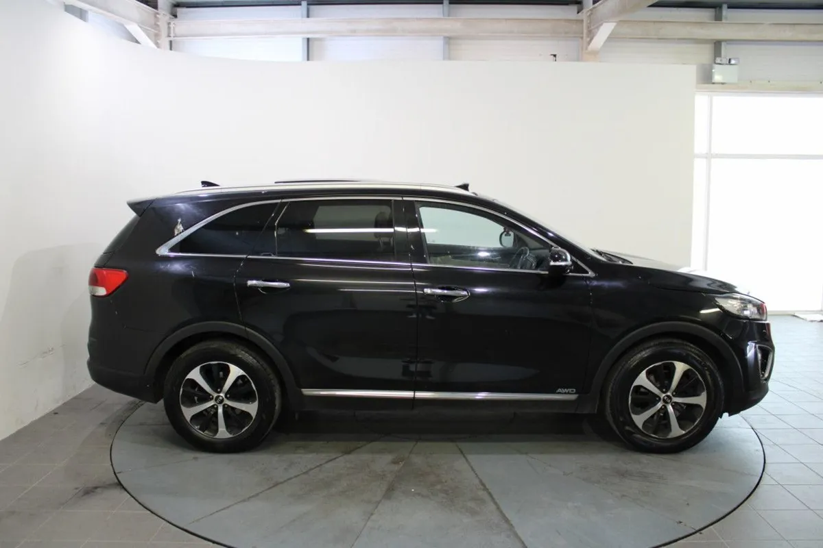 Kia Sorento Platinum AWD Auto (7 Seats) - Image 2