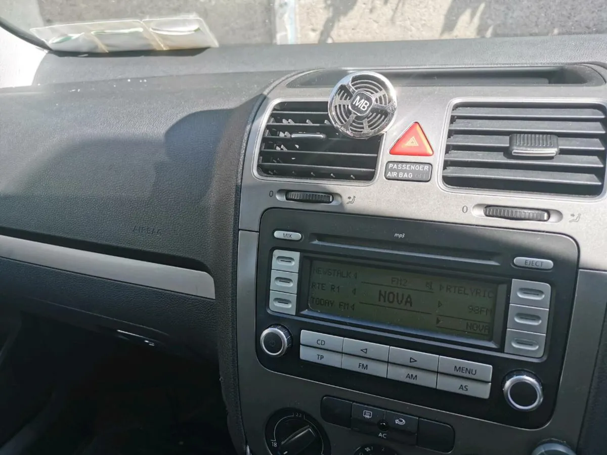 08 VW Golf Automatic - Image 4